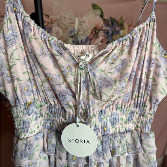 Storia Floral Lavender Tiered Maxi Dress, NWT, Size Small - Picture 3 of 9
